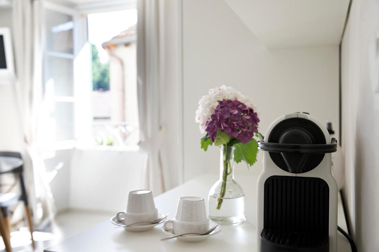 Charming Moment Di Villa Porta - Borgo Antico Luino Exterior foto